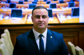 CNA are un nou director adjunct. 53 de deputați l-au susținut